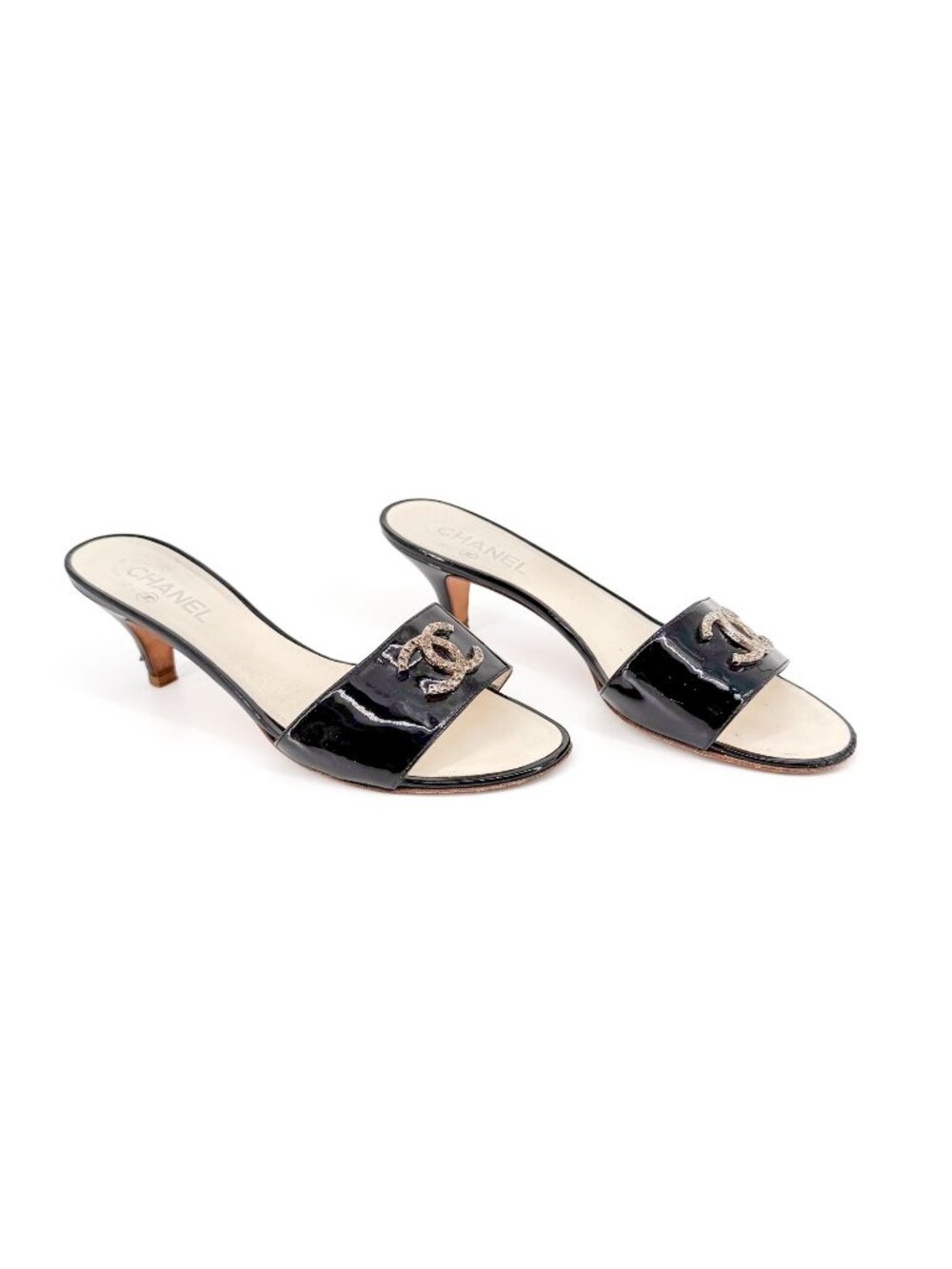 Chanel CC Patent Mule Kitten Heel Sandals Black Leather Size 40 US 9-9.5 Women’s